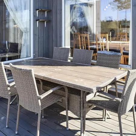 In Manstad With Kitchen